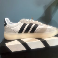 Adidas Low-Top Sneakers White Black Stripes