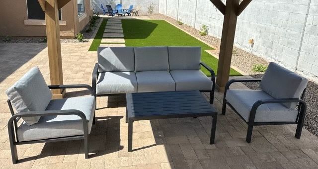 4 Piece Aluminum Outdoor Patio Furniture Set *New In box*