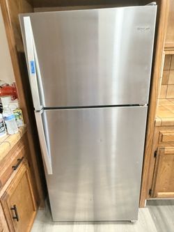Whirlpool Stainless Steel Top-Freezer Refrigerator