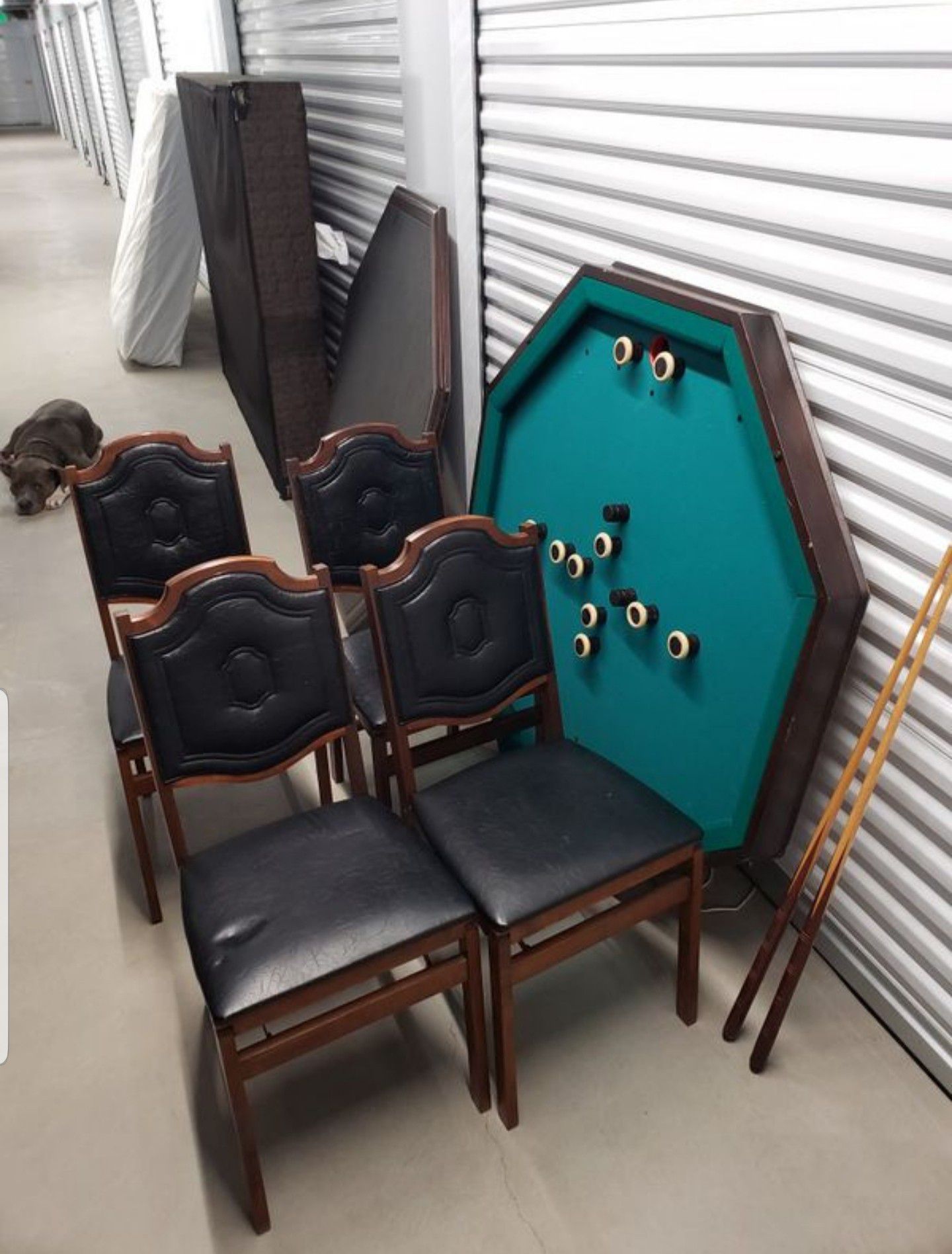 Vintage 3 in 1 Bumper Pool/Poker/DiningTable With Matching Vintage Foling Chairs