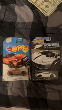 Forza Horizon Lamo and Orange Nissan Gtr 