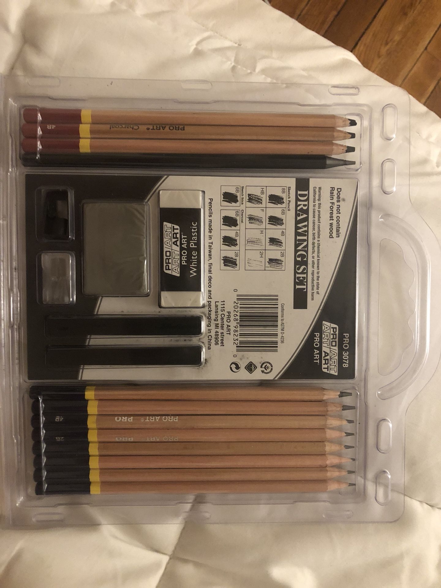 Pro art 18 piece drawing set