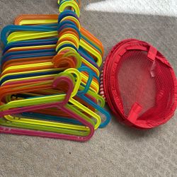 35 Cloth Hangers And Foldable Basket 