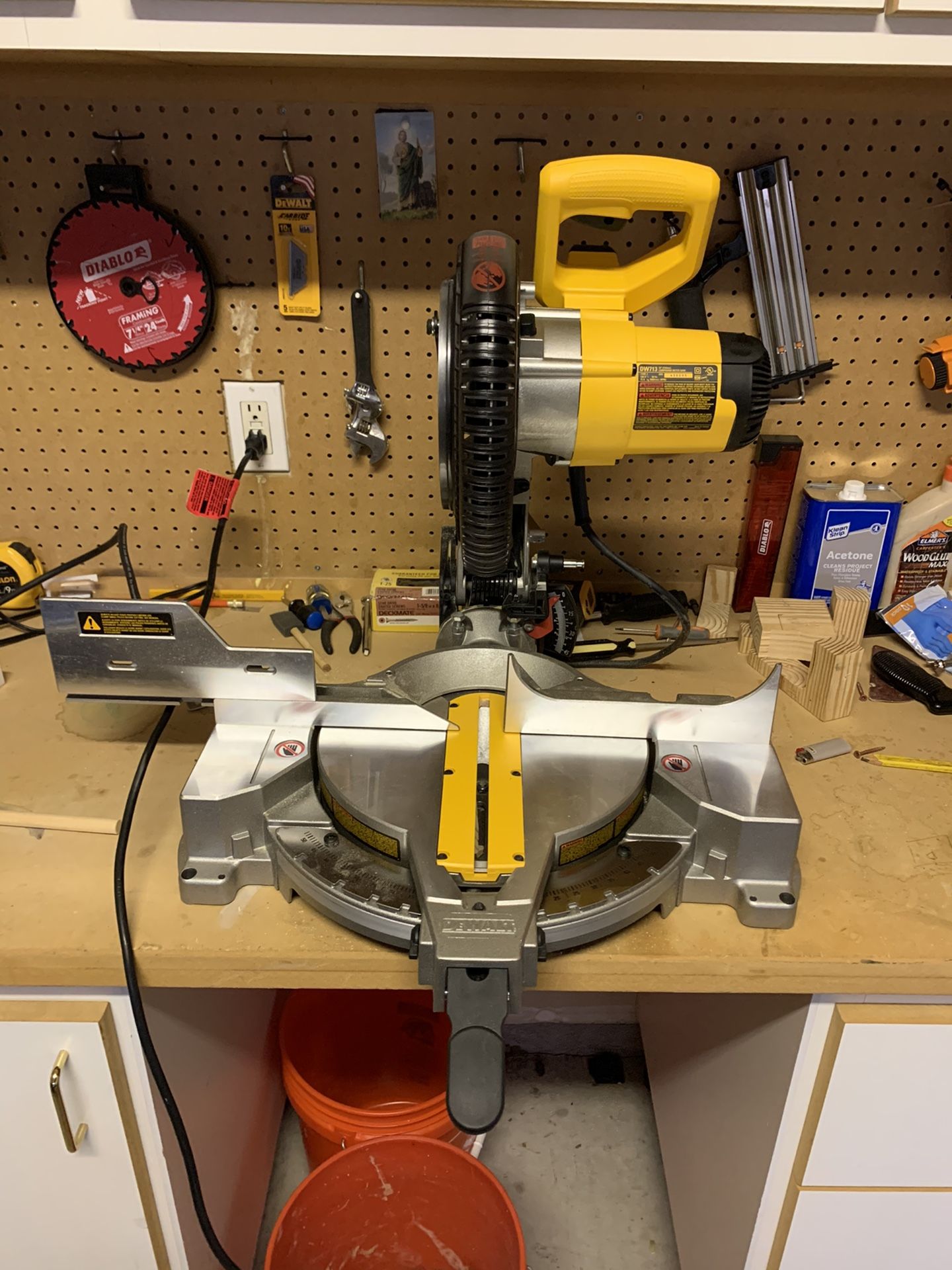 Dewalt Compound Miter Saw