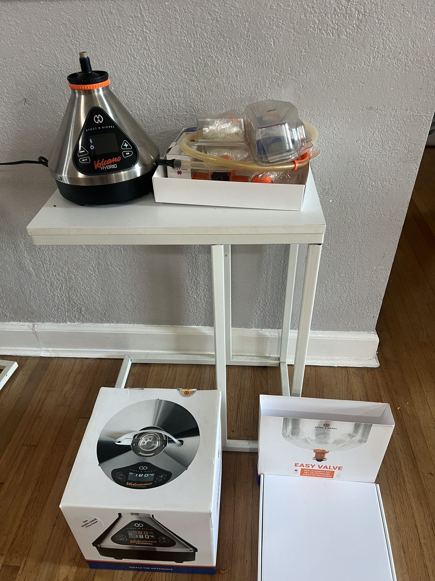 Volcano Hybrid Vaporizer + Accessories 