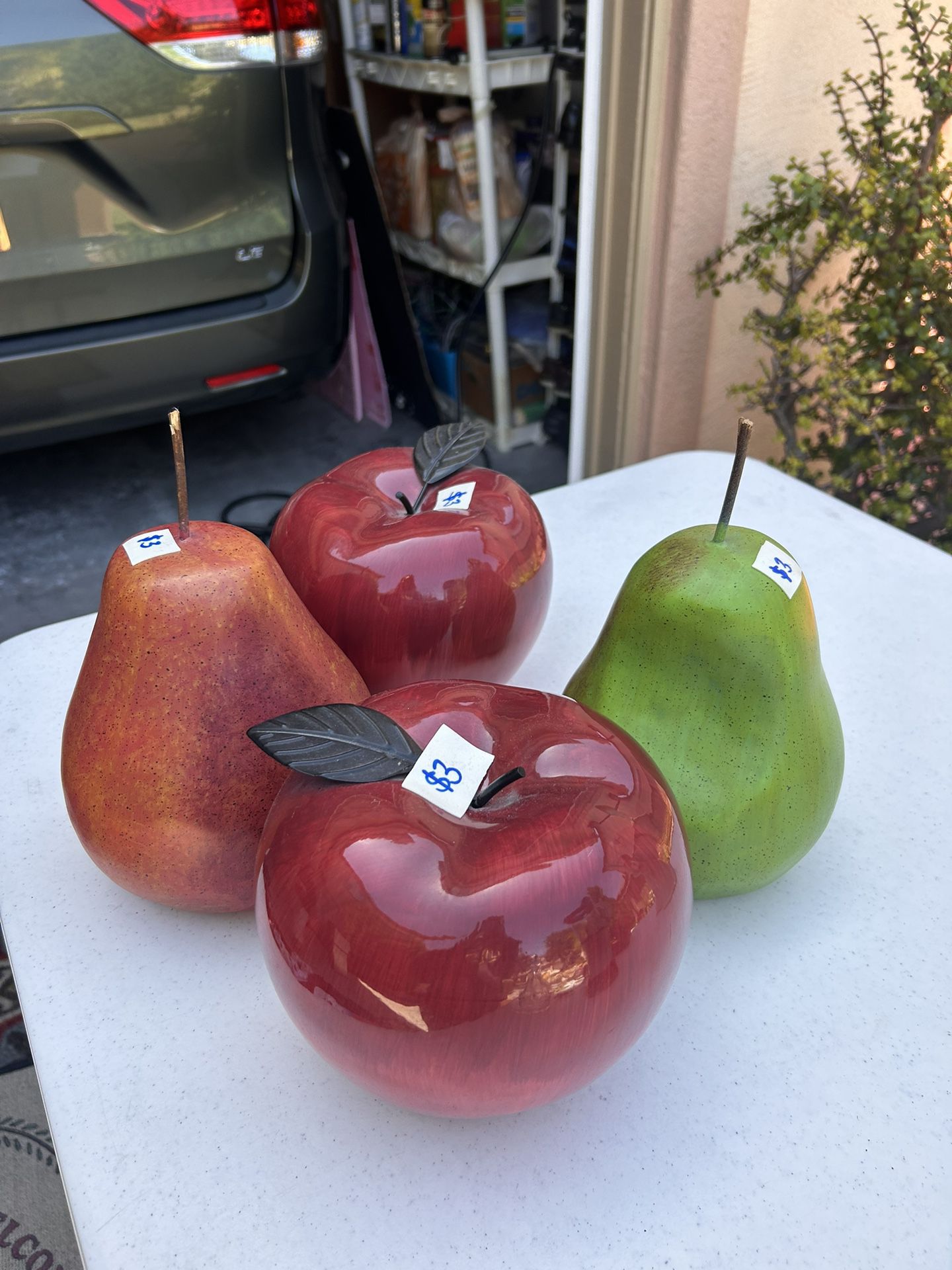 Fruit figurines, Apple And pear 