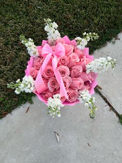 Natural & Artificial boquets