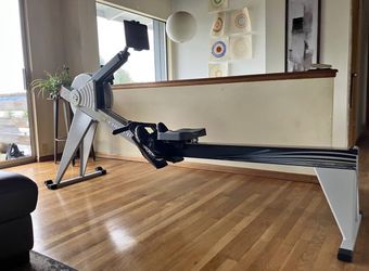 Like New Condition - Concept 2 Rower Erg PM5 Model E