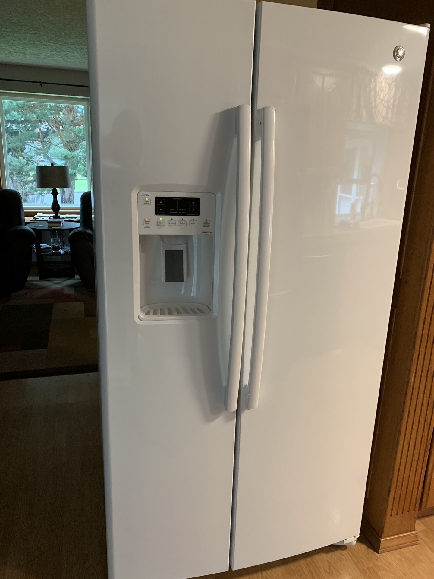 GE refrigerator- New
