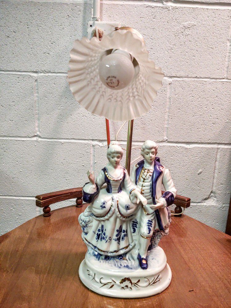 Vintage Porcelain Vanity Lamp