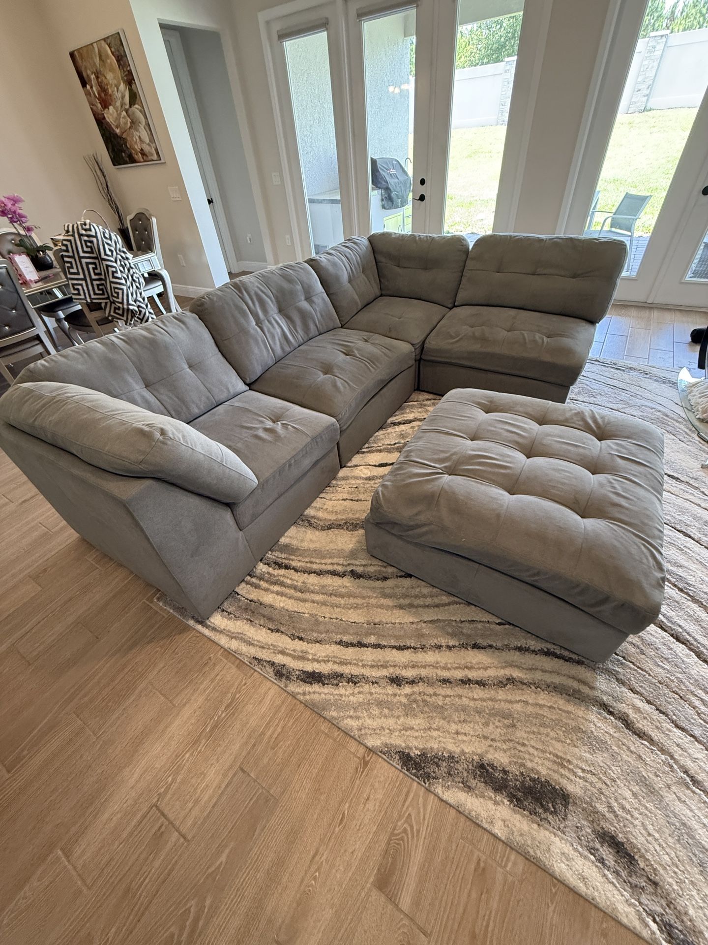 Sectional Couch – $100 FIRM – Easy Garage Pickup