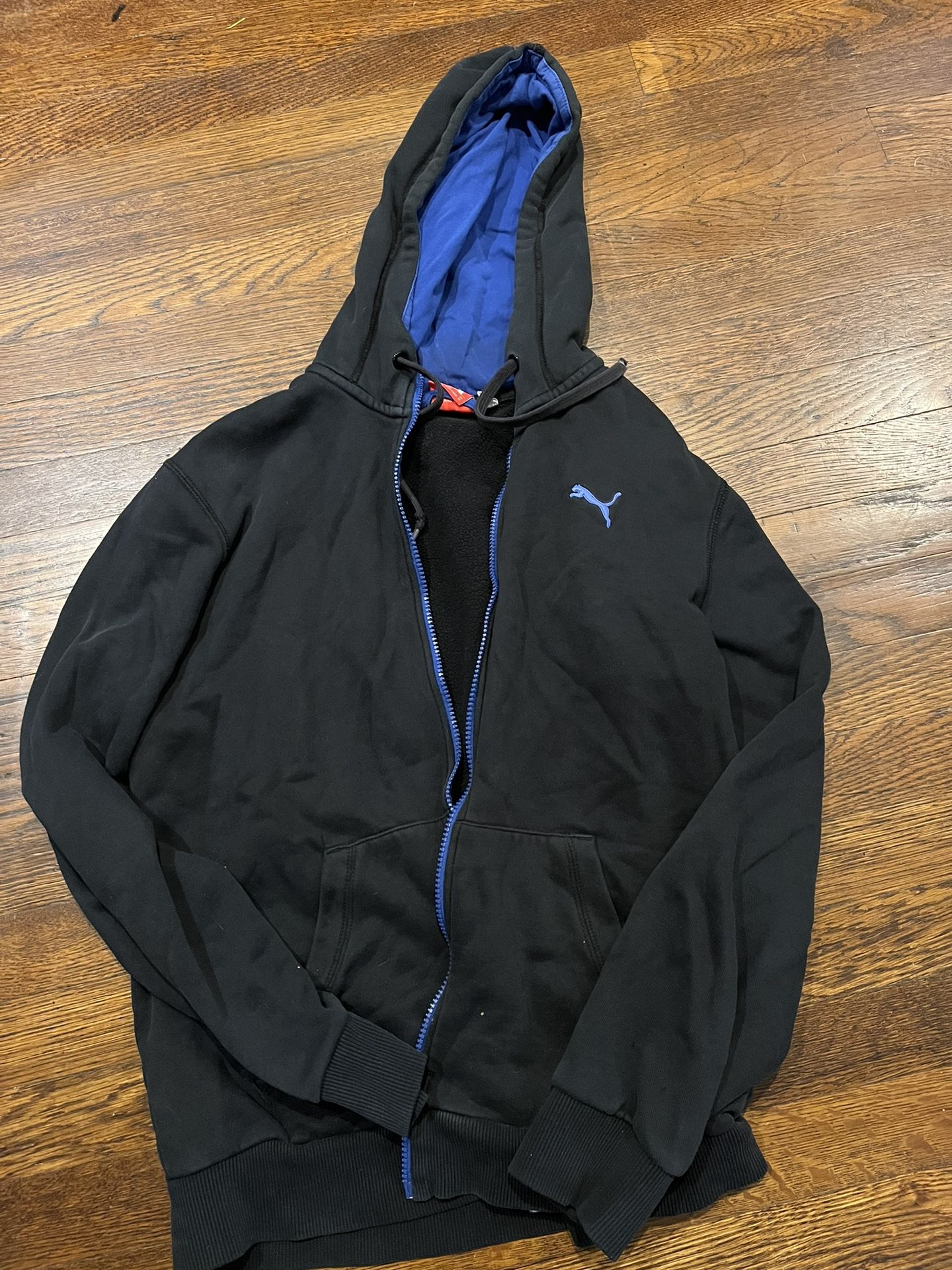 Men’s Puma Brand Hooded Sweater Size Medium