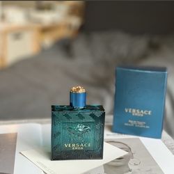 Versace Cologne 