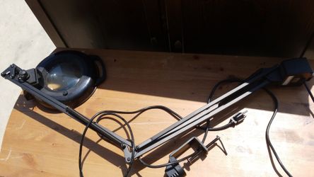 Electricx magnifier/light