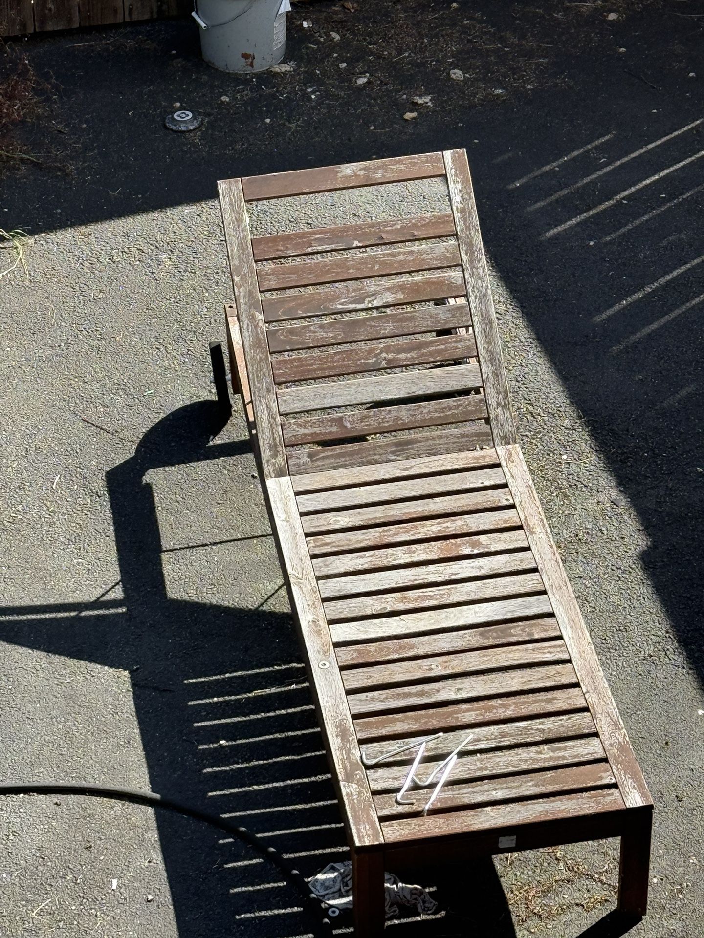 Free Lounge/tanning Beds 