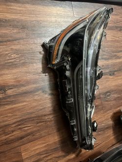 2020/2021/2022 Toyota Corolla Passenger  Side Headlights