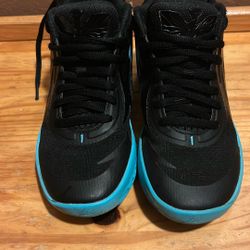 Lamelo Basketball Shoes Size 4Y