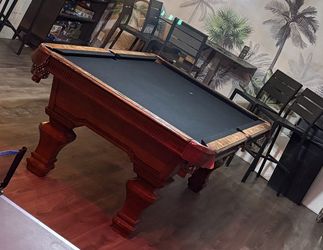 PRESIDENTIAL BILLIARDS BRITTANY BILLIARD TABLE