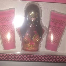 Nicki Minaj perfume set