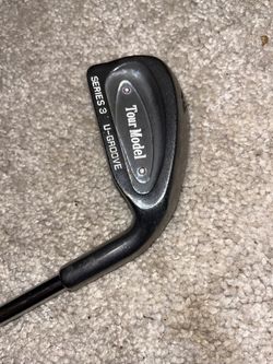 U-Groove Tour Model Series 3 Golf Club #4 Iron