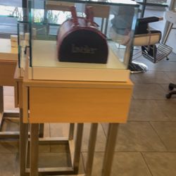 Jewlery Displays With Keys 