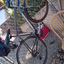 Giant Contend Racing Bike