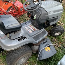 Craftsman’s Riding Mower 