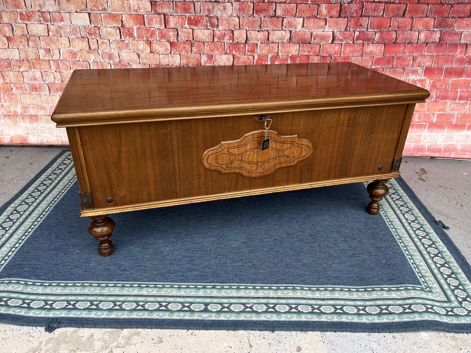 Vintage LANE Cedar chest With Lock Solid Wood Coffee Table