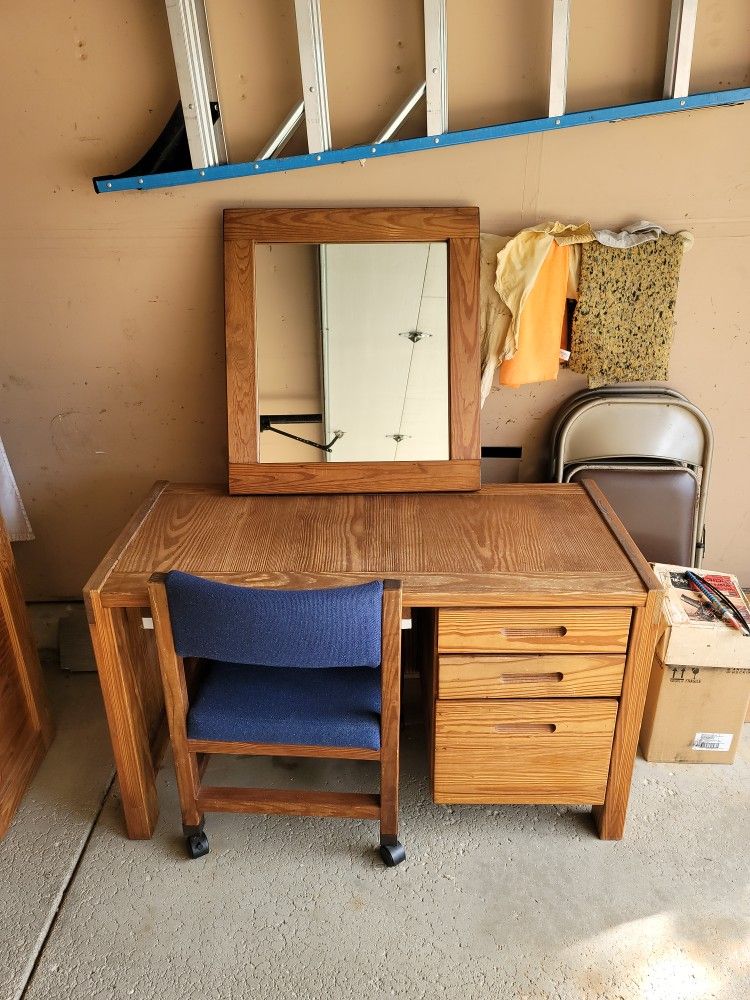 3 Drawer Desk w/ Chair & Mirror Combo. 