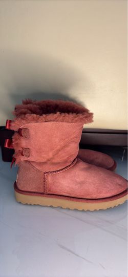 UGG Women’s Boots ( 6)