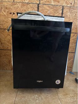 Whirlpool dishwasher - black, standard size