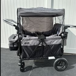 Jeep/ Jeep Wrangler Deluxe 4 Seater/ Wagon/ Stroller/ Beach/ Kids/ Toys/ Sports/ Travel/ New