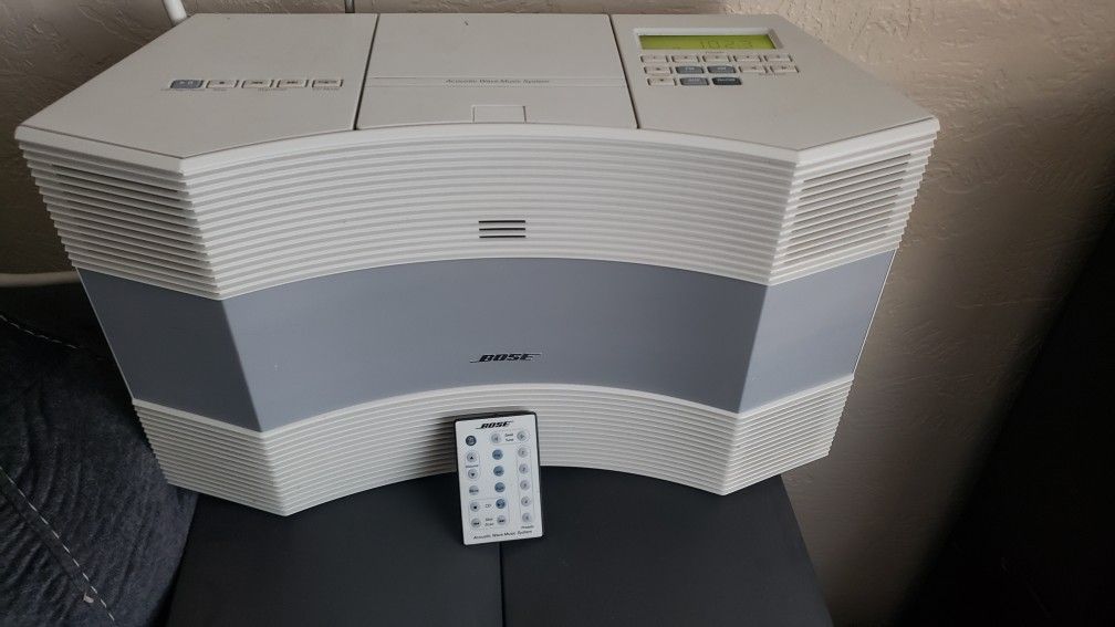 Bose Radio With Remote. $200. Pickup In Oakdale