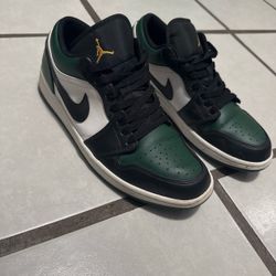 Jordan 1 green toe low SIZE 9 men