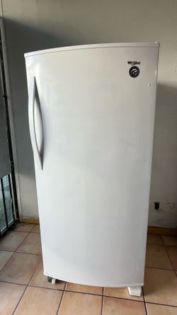 REFRIGERATOR WHIRLPOOL 30”
