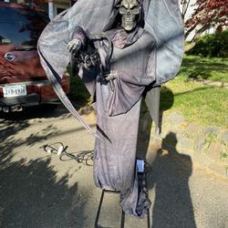 Grim Reaper Halloween Decoration 