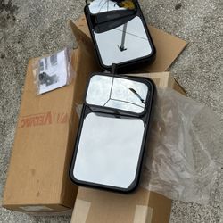 Selling Car Door Mirrors 