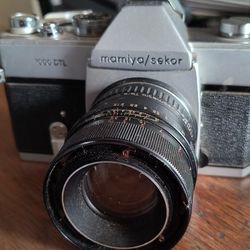 Vintage Mamiya Sekor 1000 DTL