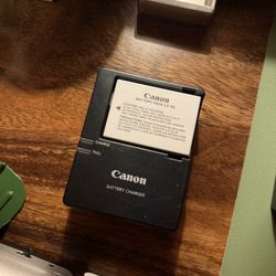 Canon LC-E8 Charger & LP-E8 Compatible Battery