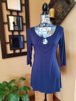MAX STUDIO NAVY BLUE LONG 3/4 SLEEVE TOP