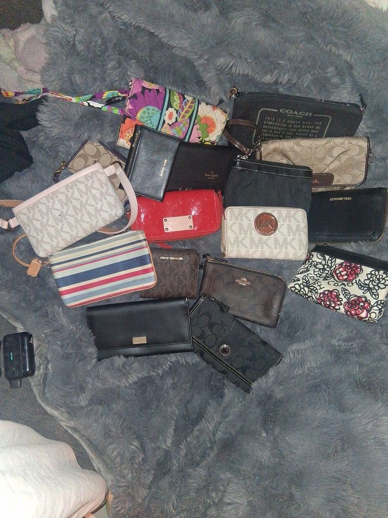 •Please Read• Tons Of MK, COACH & Kate Spade, Most Never Used, Everything Has To Go. Pickup Only