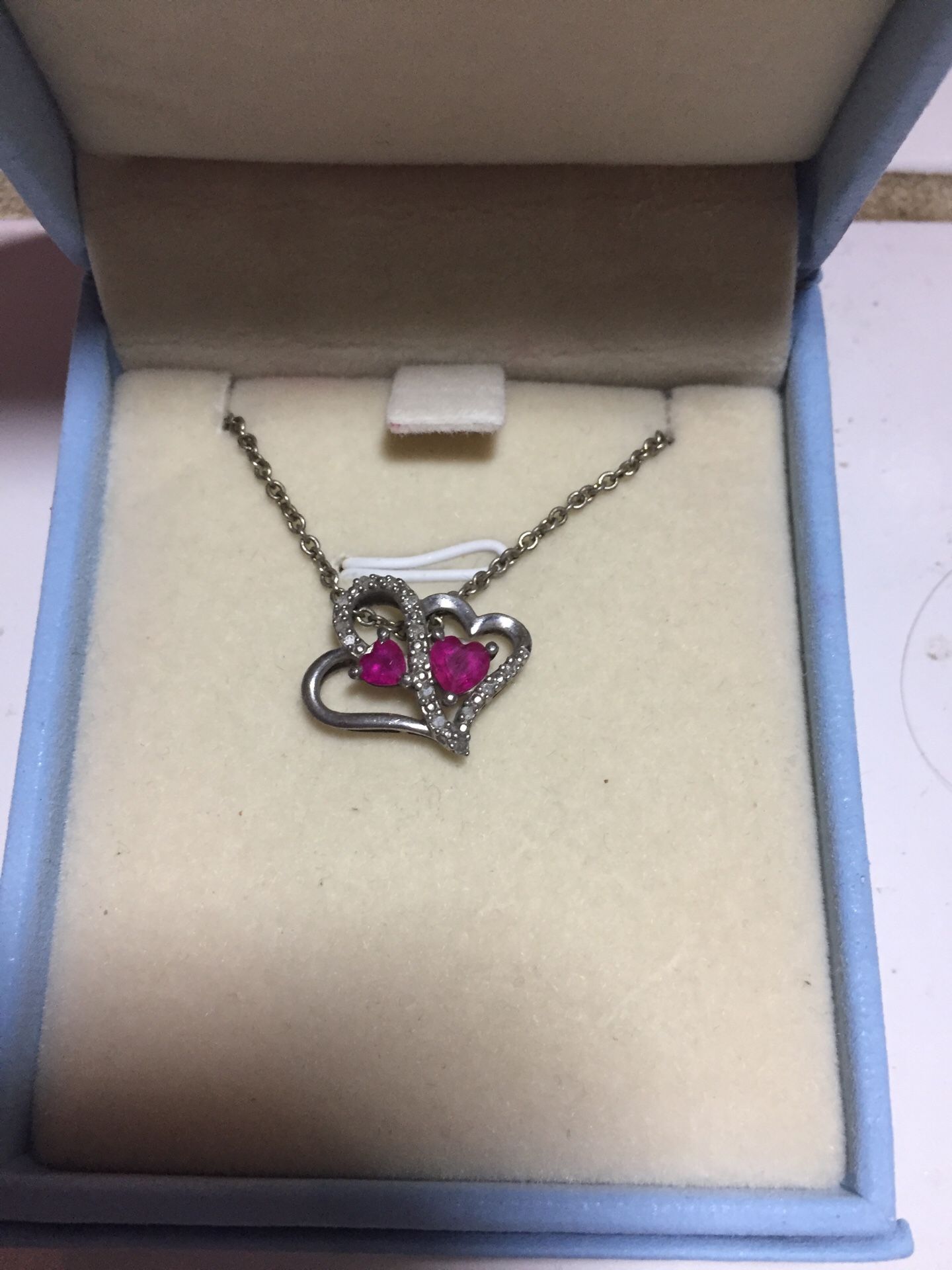 Heart necklace great for valentines