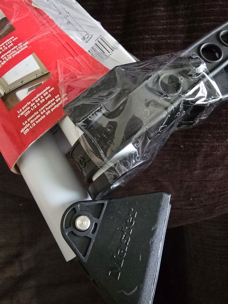 Master LOCK DOOR SECURITY BAR