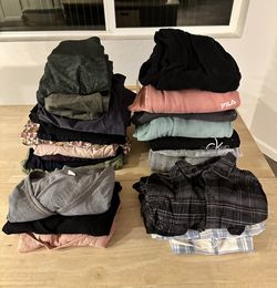 Women’s Size M Clothing Bundle 