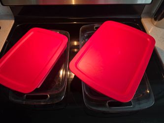 Pyrex Glass Baking Dishes with Red Lids – Set of 2