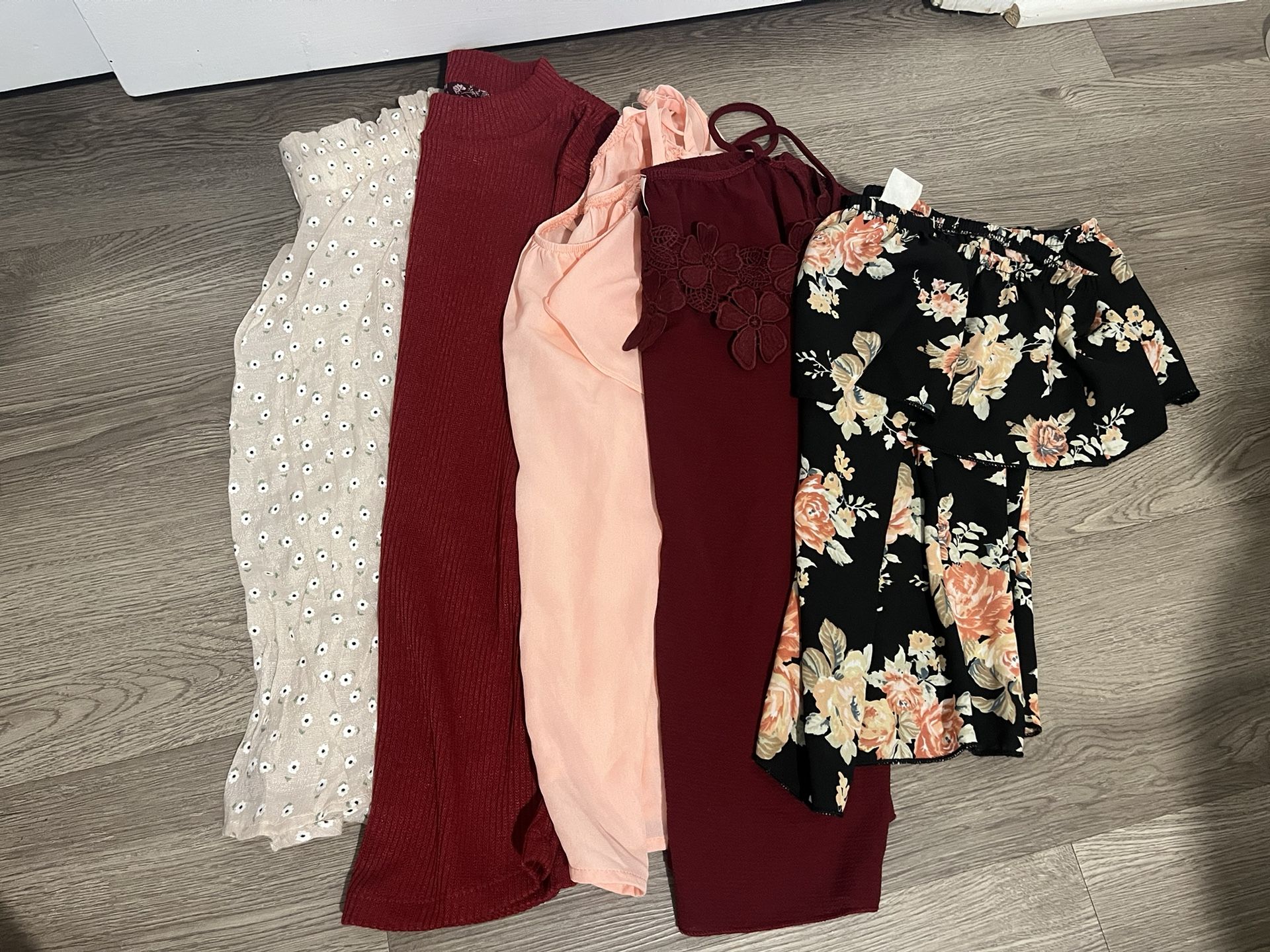 Size S Tops