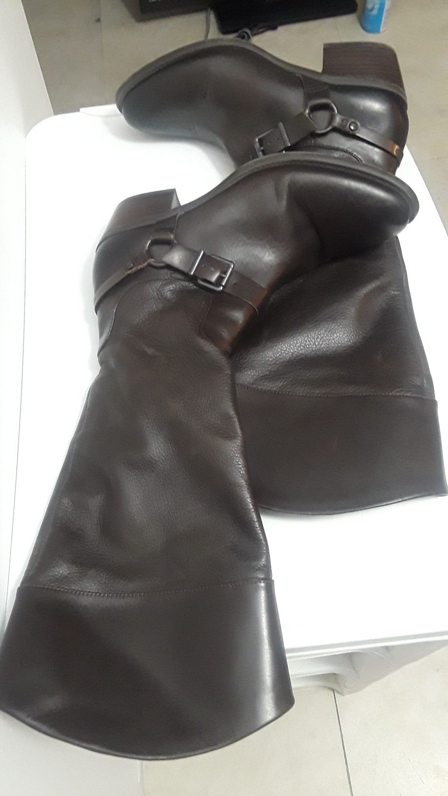 Vince Camuto chocolate ladies size 10 boots. Wore a few times. Great condition as you can see. Normally