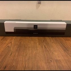Bose 700 sound bar and Sub 500