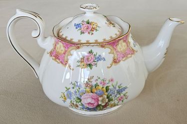 Royal Albert Lady Carlyle Bone China Teapot with Lid