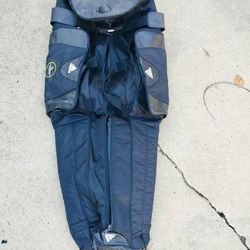 Sports Duffle Bag (Tennis Racket)??